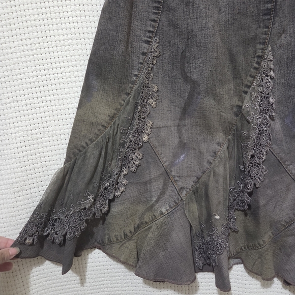 Boho Chic Handmade Dark Grey Distressed Denim Skirt with Lace Details L/XL - Picture 4 of 10